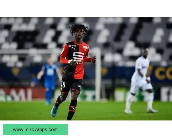 卡马文加复出训练吕迪格携手备战